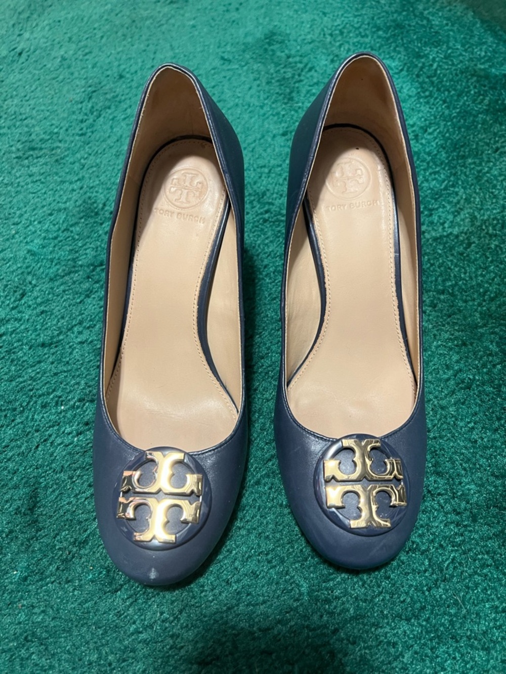Tory Burch navy Leather block Heels with Gold Logo Medallions
